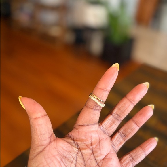 Wavy Gold Rings - Picture 4 of 4